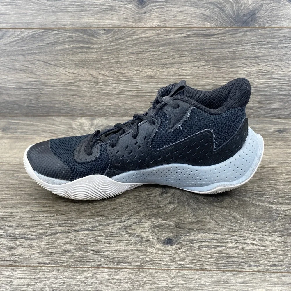 Under Armour Jet '23 Kids Basketball Shoes Size 5Y‎ Black White 3026635